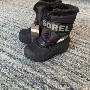 Kids sorel snow boot